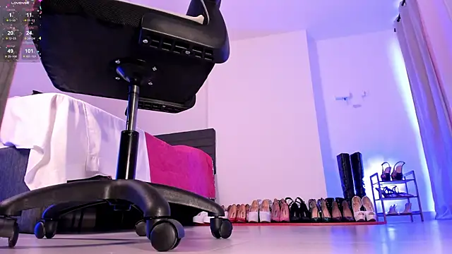 Snapshot of Sali_g chatting on October 10, 2025, 3:35 pm Sali g online show from October 10, 2025, 3:35 pm