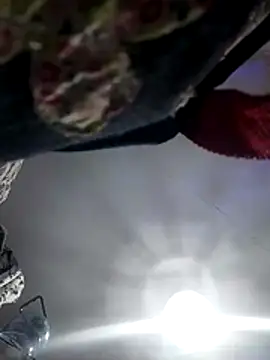 SweetLeila40 online show from April 22, 2026, 10:16 pm