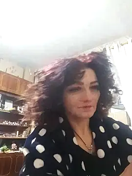 SweetLeila40 online show from February 6, 2026, 10:06 pm