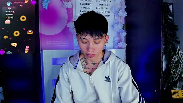 Snapshot of juniior_2311_ chatting on February 13, 2025, 12:24 am juniior 2311 online show from February 13, 2025, 12:24 am