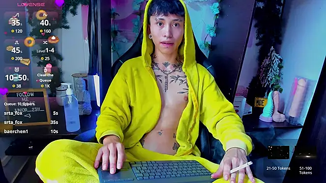 Snapshot of juniior_2311_ chatting on March 20, 2025, 3:04 pm juniior 2311 online show from March 20, 2025, 3:04 pm