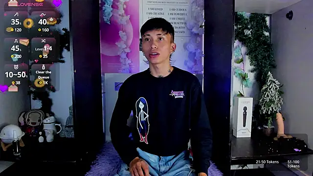 Snapshot of juniior_2311_ chatting on February 6, 2025, 9:38 pm juniior 2311 online show from February 6, 2025, 9:38 pm