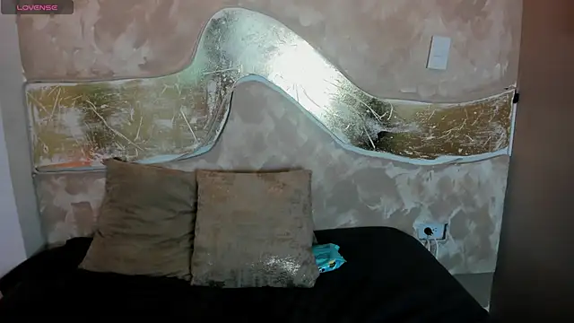 Snapshot of melaniecooperr chatting on October 16, 2025, 5:05 am melaniecooperr online show from October 16, 2025, 5:05 am