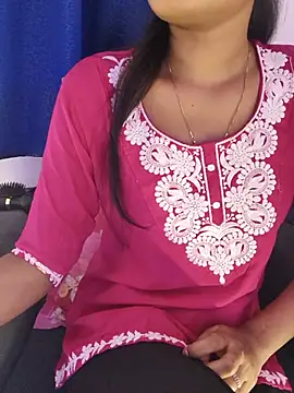 yhona darling online show from June 29, 2026, 11:54 am