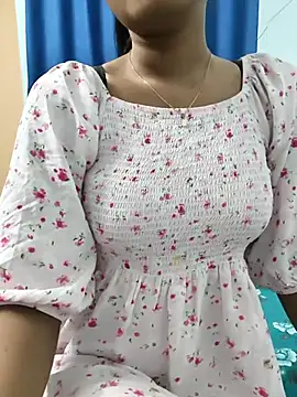 yhona darling online show from April 11, 2026, 8:07 am