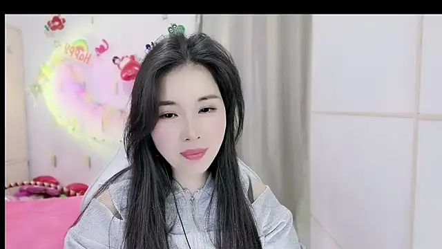 HK angelchloe online show from November 16, 2025, 11:15 am