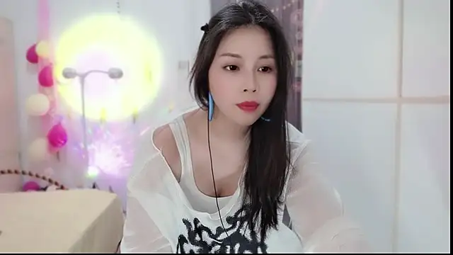HK angelchloe online show from February 28, 2025, 11:14 am