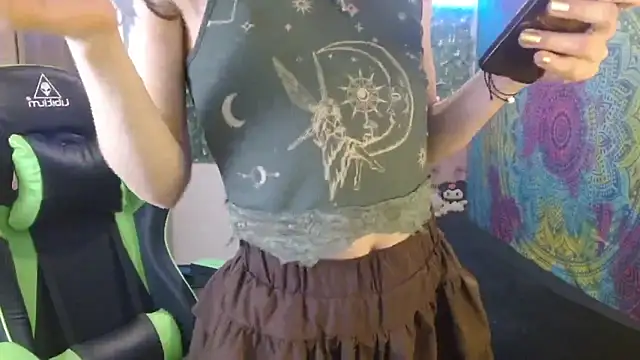 BurningVenus12 online show from April 18, 2026, 12:24 am