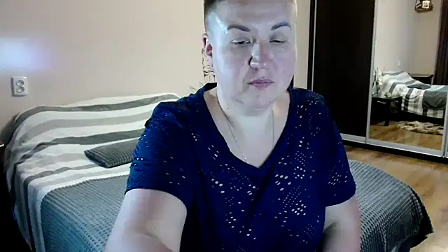 Annet1912 online show from November 8, 2025, 12:52 pm