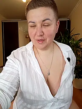 Snapshot of Annet1912 chatting on May 6, 2026, 8:29 am Annet1912 online show from May 6, 2026, 8:29 am