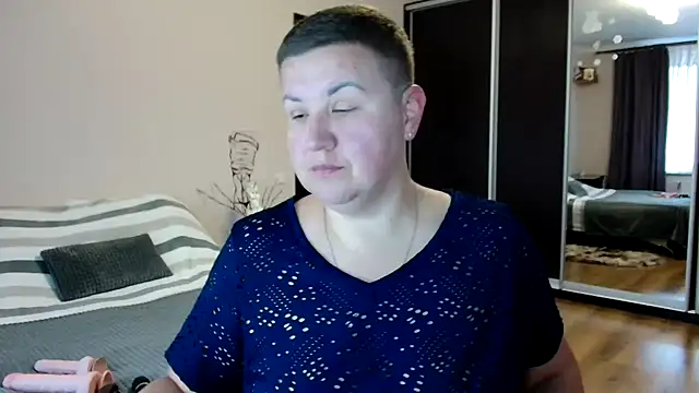 Annet1912 online show from October 30, 2025, 8:45 am