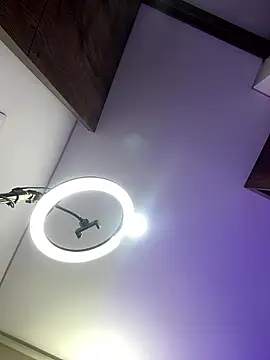 avans 15 online show from January 14, 2026, 12:03 am