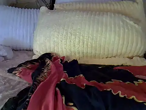 Snapshot of Soft_gal12 chatting on September 8, 2025, 4:28 pm Soft gal12 online show from September 8, 2025, 4:28 pm