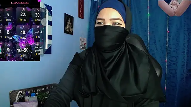 Snapshot of Falak-Yasin chatting on September 23, 2025, 12:12 pm Falak-Yasin online show from September 23, 2025, 12:12 pm