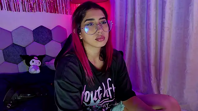 Snapshot of Horny_tgn chatting on February 21, 2026, 6:32 pm Horny tgn online show from February 21, 2026, 6:32 pm