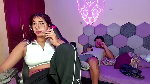Horny tgn online show from February 18, 2025, 5:53 pm