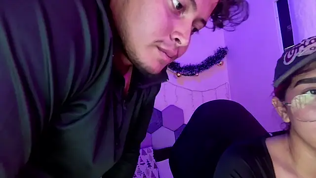 Snapshot of Horny_tgn chatting on December 2, 2025, 6:20 pm Horny tgn online show from December 2, 2025, 6:20 pm