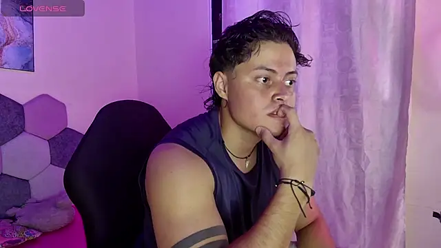 Horny tgn online show from October 10, 2025, 6:31 pm