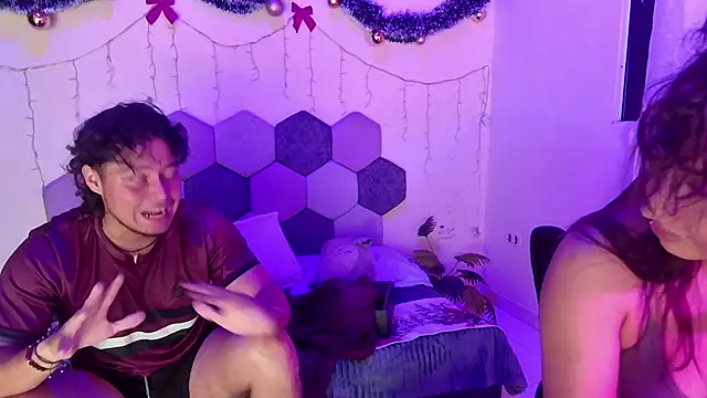 Snapshot of Horny_tgn chatting on December 1, 2025, 6:31 pm Horny tgn online show from December 1, 2025, 6:31 pm