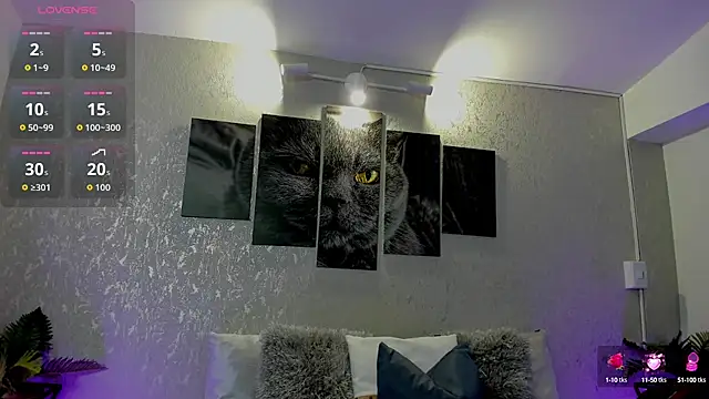 Snapshot of lilicooper_ chatting on October 14, 2025, 12:33 am lilicooper online show from October 14, 2025, 12:33 am