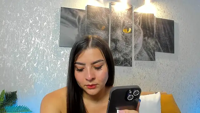 lilicooper  online show from February 19, 2025, 7:37 pm