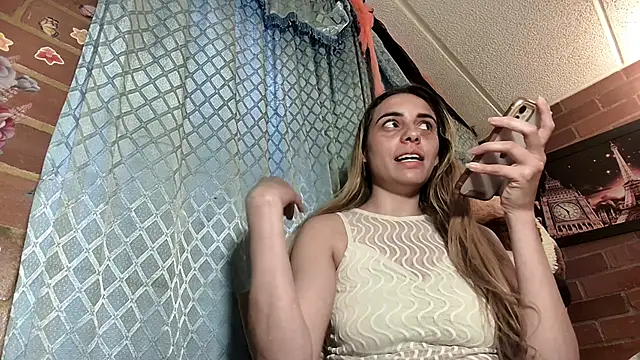 Snapshot of ValeriaLacrozee chatting on November 29, 2025, 9:15 pm ValeriaLacrozee online show from November 29, 2025, 9:15 pm