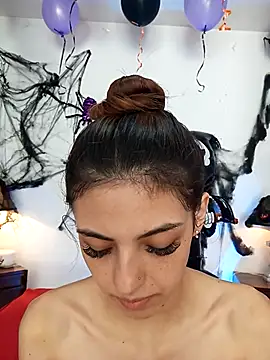 Snapshot of sofiarouge chatting on October 17, 2025, 7:48 pm sofiarouge online show from October 17, 2025, 7:48 pm