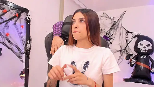 Snapshot of sofiarouge chatting on October 2, 2025, 7:50 pm sofiarouge online show from October 2, 2025, 7:50 pm