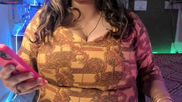 Gulabi Queen online show from February 2, 2025, 9:29 am