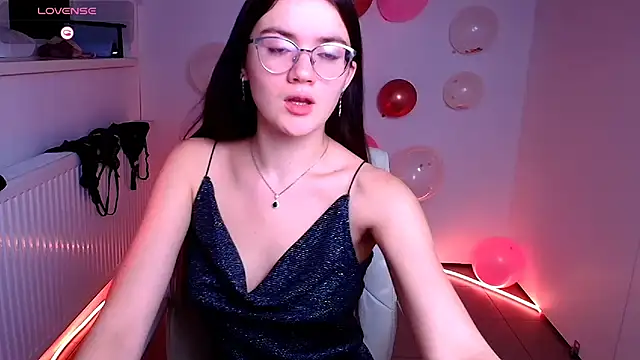 Josephine jo online show from February 13, 2025, 10:33 pm