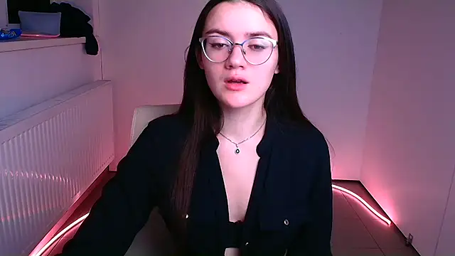 Josephine jo online show from January 19, 2025, 2:36 am
