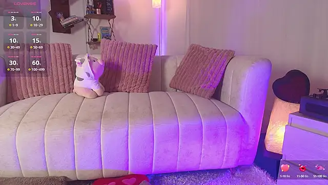HANNAH LOVEE online show from January 16, 2025, 6:46 am