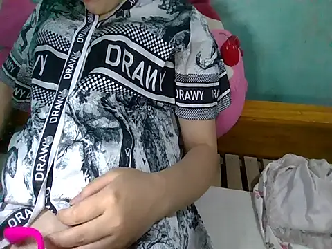 Snapshot of Mine-999 chatting on October 16, 2025, 1:08 pm Mine-999 online show from October 16, 2025, 1:08 pm