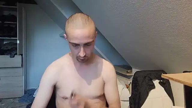 Stephanien online show from September 29, 2025, 9:27 am