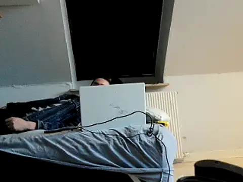 Stephanien online show from December 4, 2024, 12:08 pm