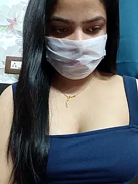 Snapshot of Myloveurvi chatting on November 3, 2025, 1:26 pm Myloveurvi online show from November 3, 2025, 1:26 pm