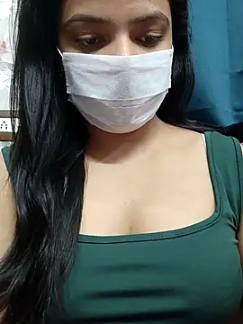 Myloveurvi online show from April 14, 2026, 11:59 am