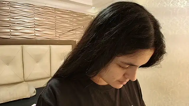 Snapshot of sofiaclauss chatting on October 23, 2025, 8:18 pm sofiaclauss online show from October 23, 2025, 8:18 pm