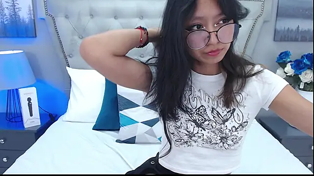 Yommi Winx online show from March 11, 2025, 5:02 am