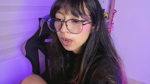 Yommi Winx online show from November 16, 2025, 3:22 am