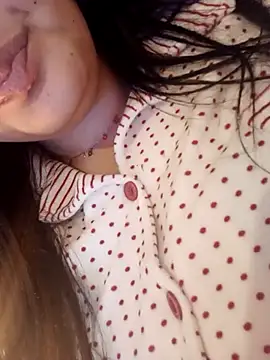 im here- online show from December 12, 2024, 6:42 pm