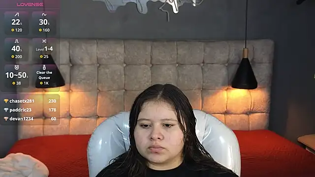 Snapshot of Laia_and_Aloby chatting on September 29, 2025, 10:15 pm Laia and Aloby online show from September 29, 2025, 10:15 pm