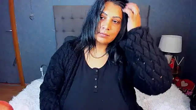 Snapshot of AmyCubes chatting on October 26, 2025, 5:46 pm AmyCubes online show from October 26, 2025, 5:46 pm