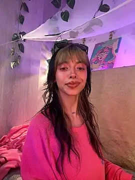 Kitty arts online show from February 22, 2025, 10:52 pm