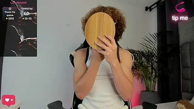 Snapshot of All3ssandr0 chatting on February 7, 2025, 1:15 am All3ssandr0 online show from February 7, 2025, 1:15 am