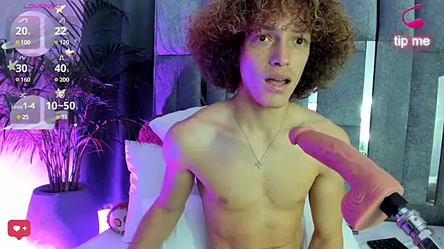 Snapshot of All3ssandr0 chatting on December 26, 2024, 9:04 pm All3ssandr0 online show from December 26, 2024, 9:04 pm