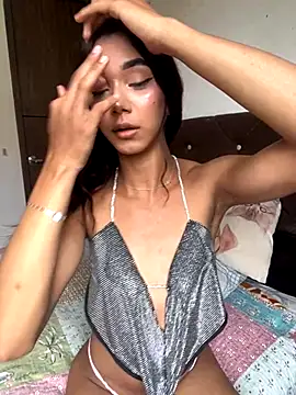 Nikol Rang   online show from November 26, 2025, 5:57 pm