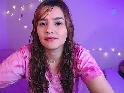 Lu perez online show from November 4, 2025, 8:45 pm