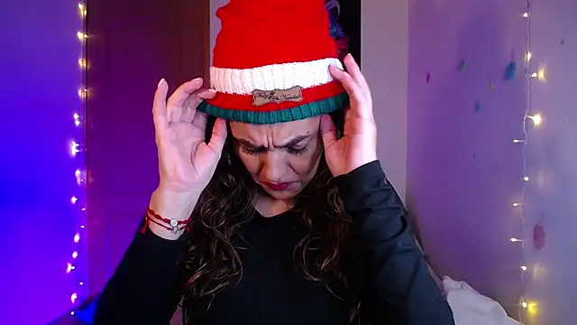 Lu perez online show from December 17, 2025, 1:32 am