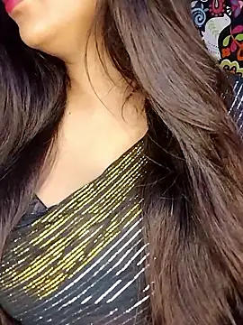 Sreya213 online show from March 27, 2026, 6:42 pm